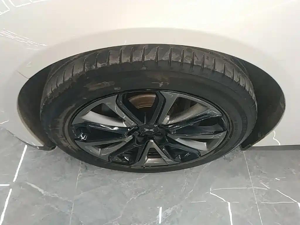 XPeng P7 — миниатюра 23