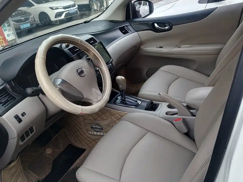 Nissan Tiida — миниатюра 6