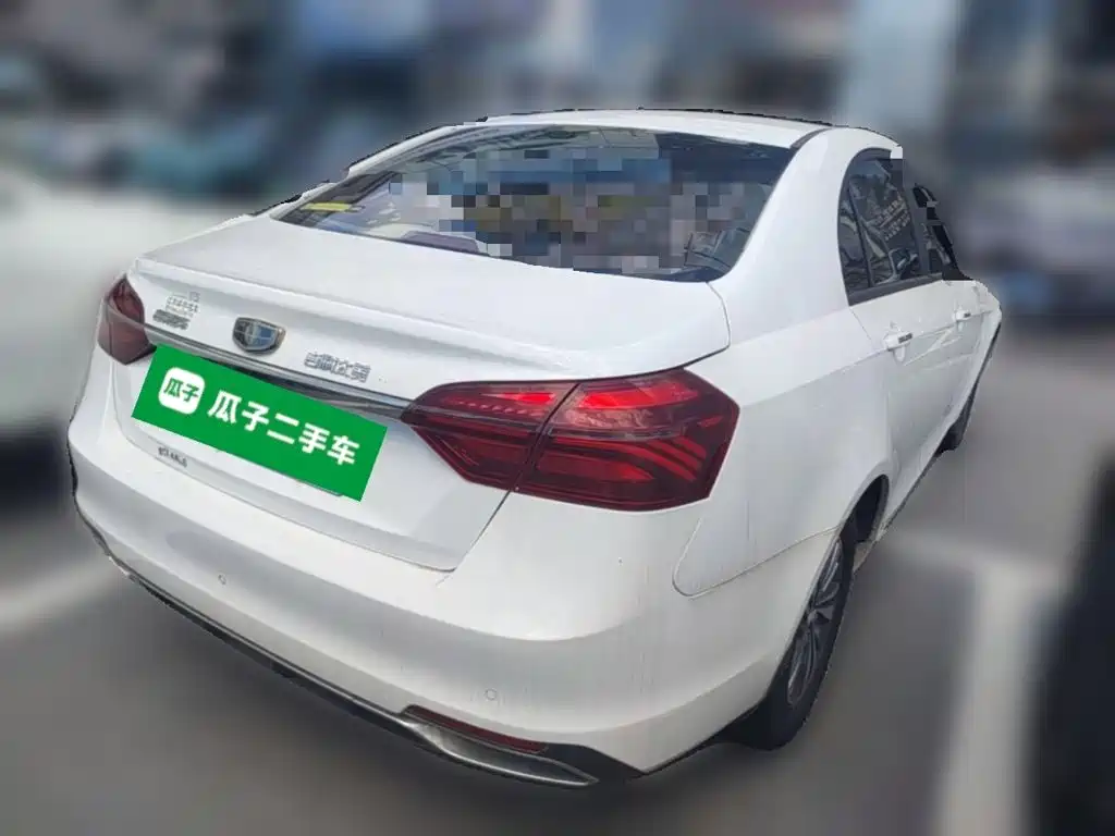 Geely Emgrand — миниатюра 10