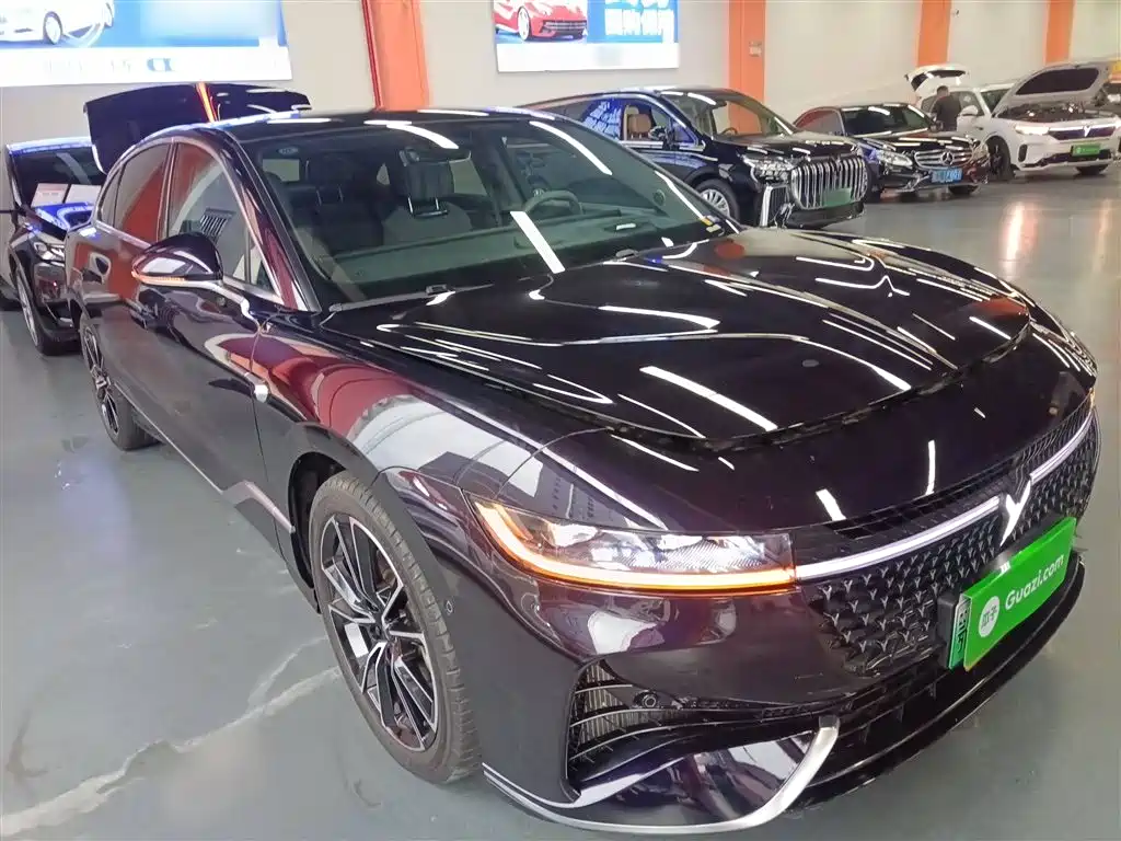 LANTU AUTOMOBILE LANTU CHASING LIGHT