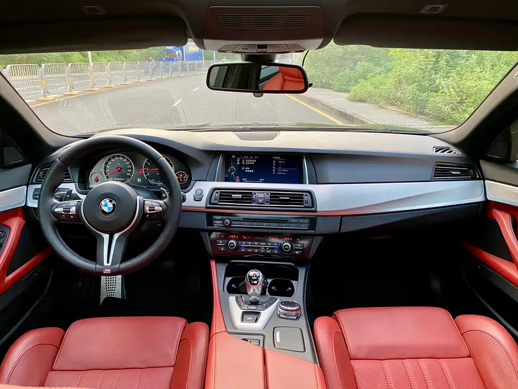 BMW M5 — фотографии объявления, Фото 8