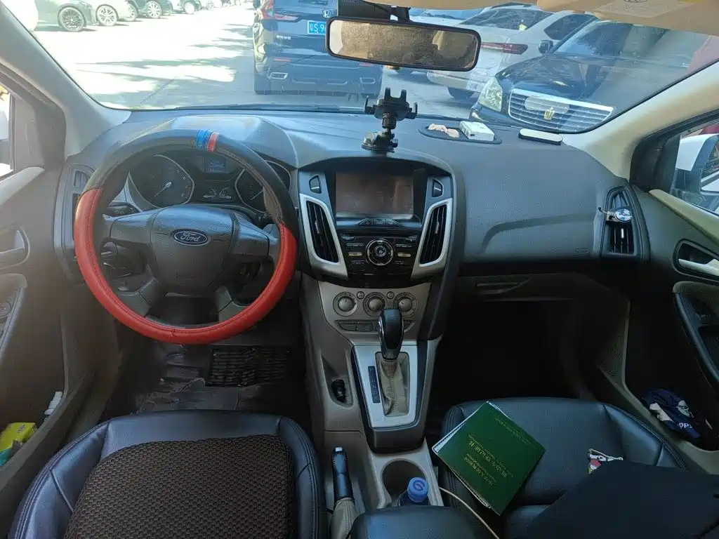 Ford Focus — миниатюра 10