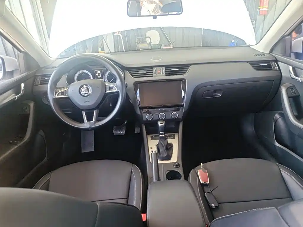 Skoda Octavia — миниатюра 10