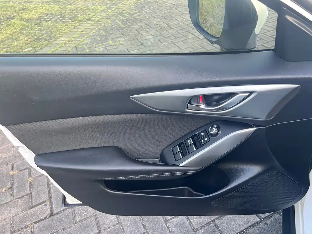 Mazda CX-4 — миниатюра 6