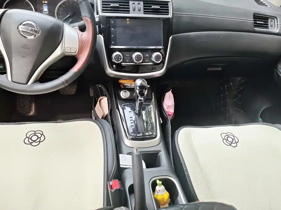 Nissan Tiida — миниатюра 16