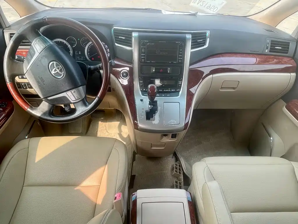 Toyota Alphard — фотографии объявления, Фото 11