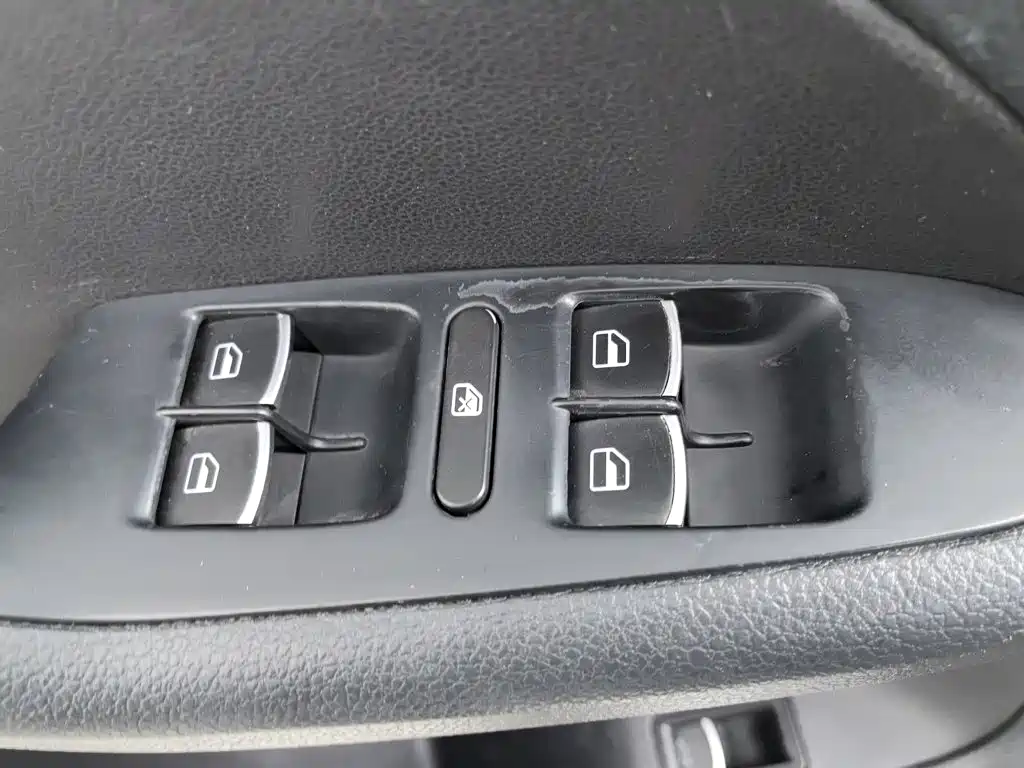 Volkswagen Sagitar — миниатюра 9