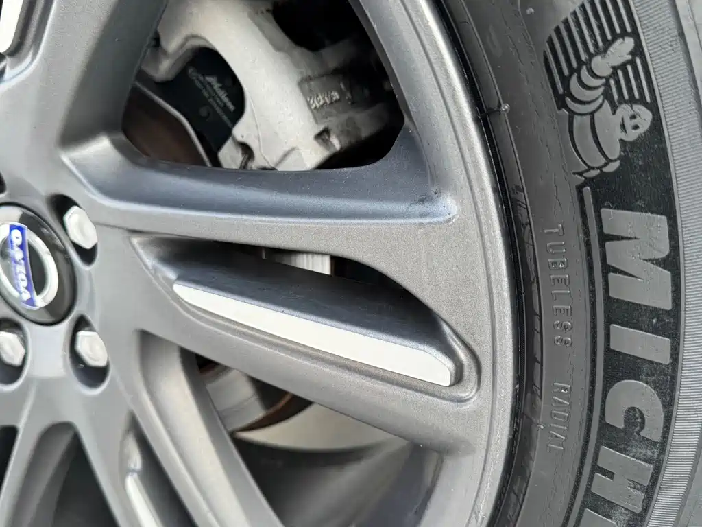 Volvo V40 — миниатюра 13