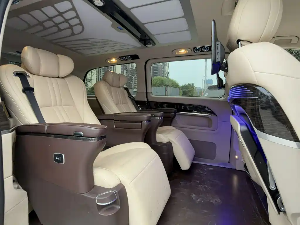 Mercedes-Benz V-Class — миниатюра 6
