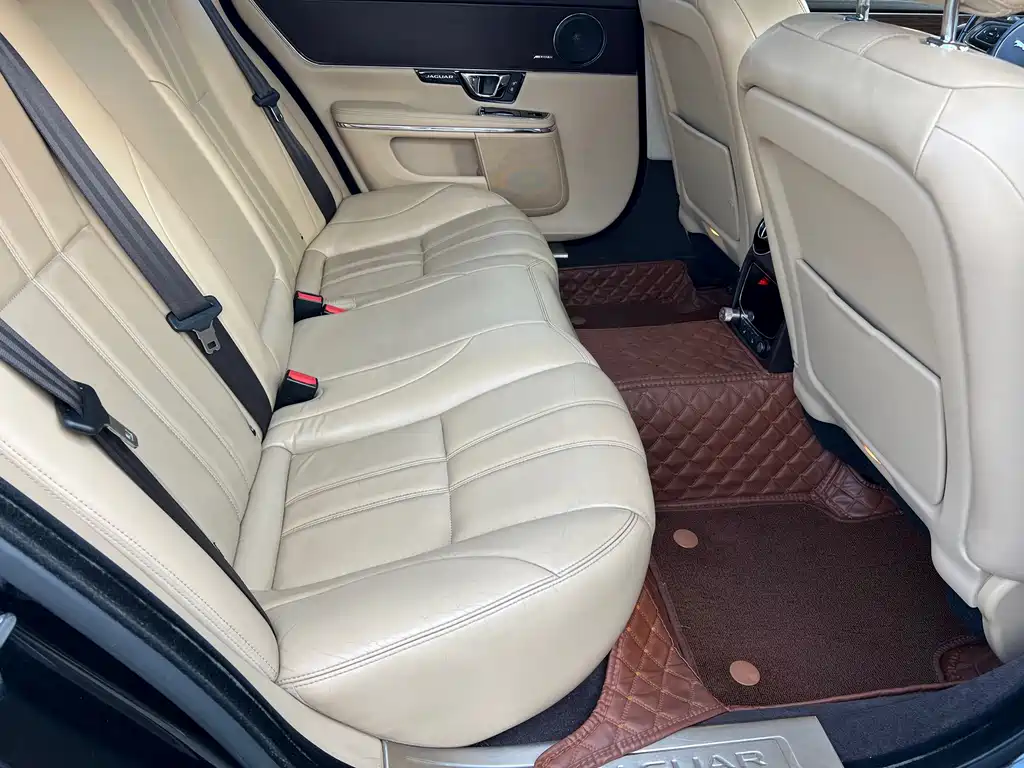 Jaguar XJ — миниатюра 13