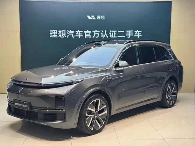 2023 Li Xiang L8