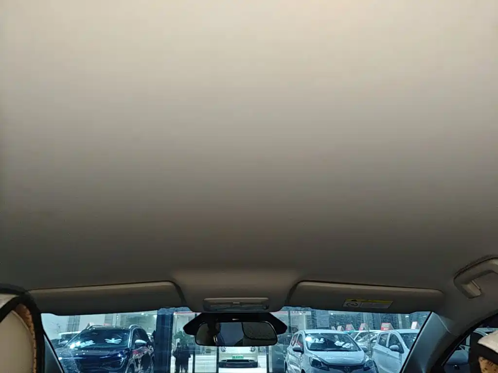 Baojun Yunduo — миниатюра 18