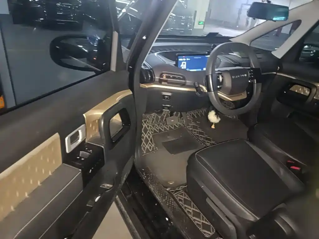 Baojun KiWi EV — миниатюра 16