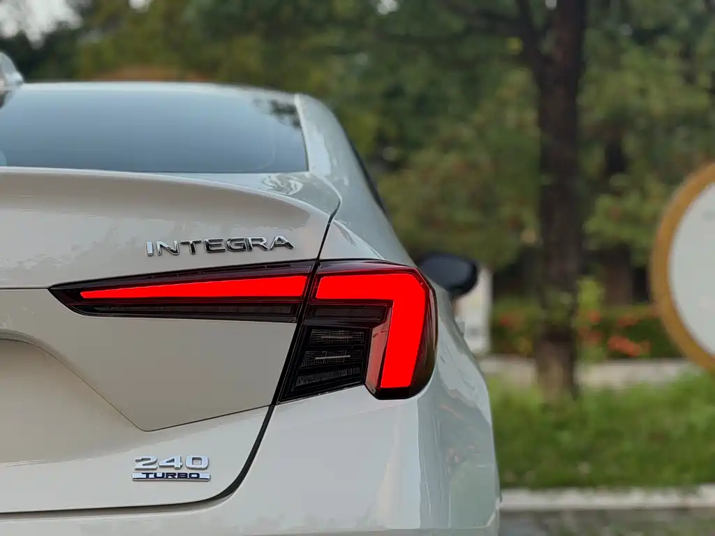 Honda Integra — миниатюра 20