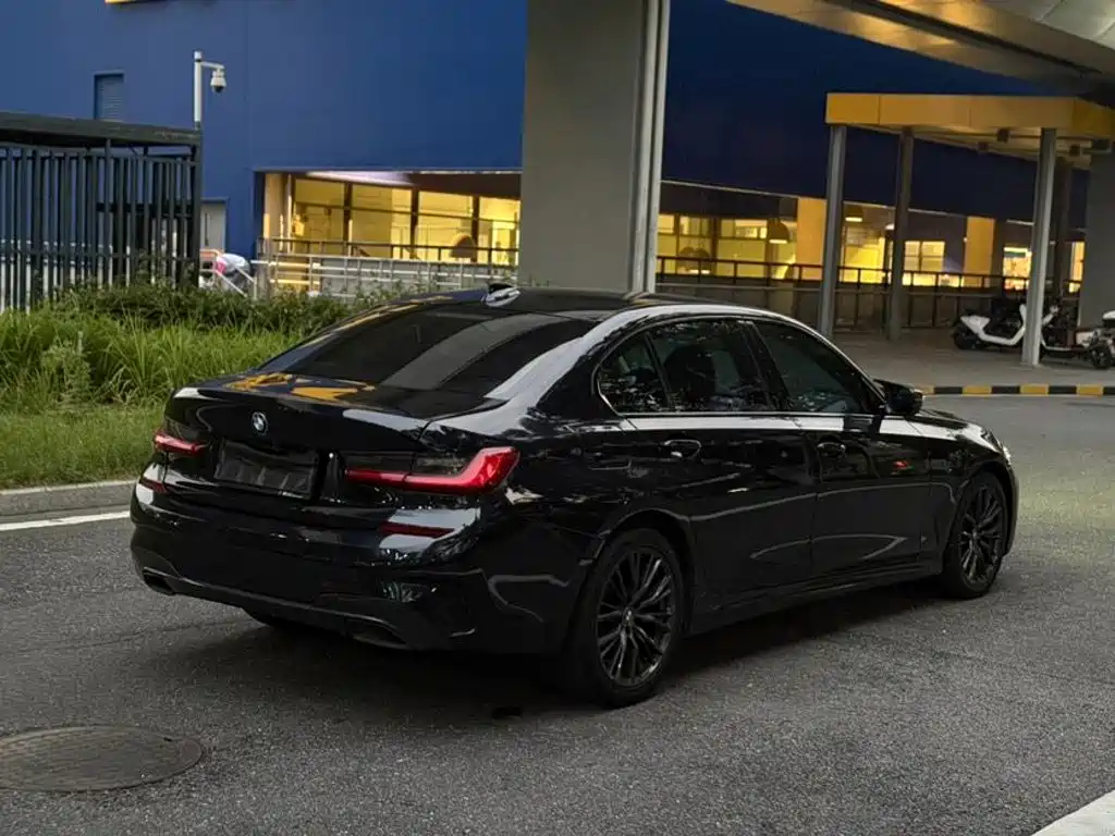 BMW 3 Series — миниатюра 4