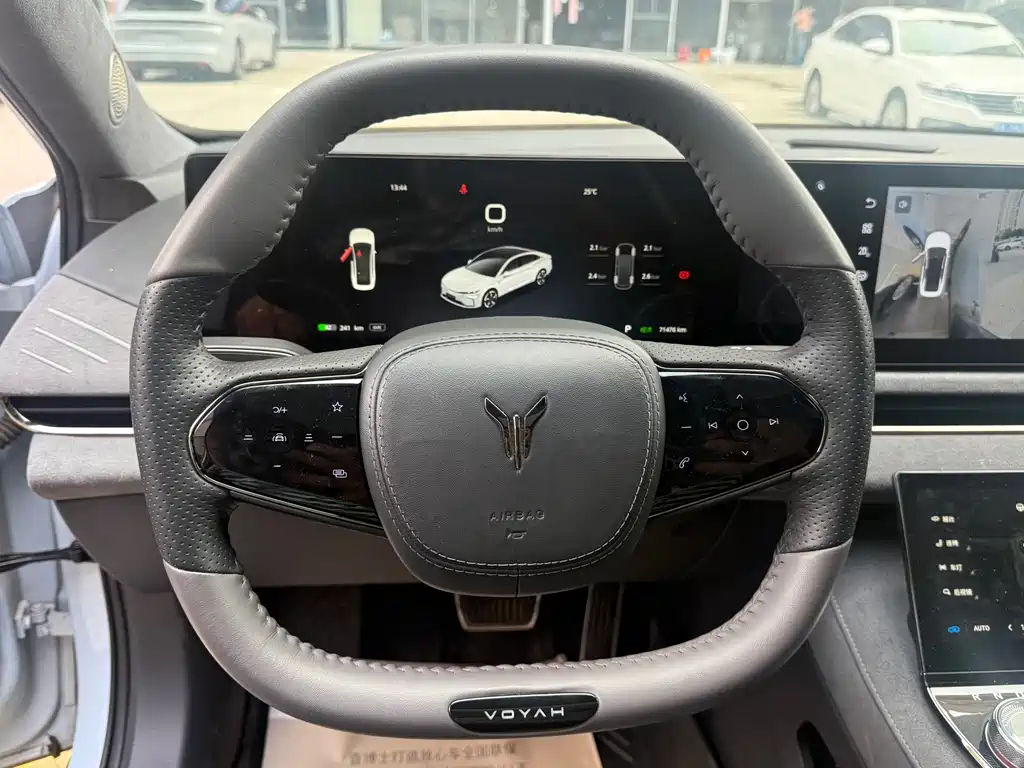 VOYAH Passion — миниатюра 10