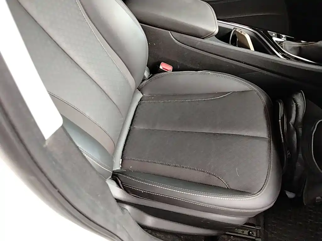 Buick Verano — миниатюра 25