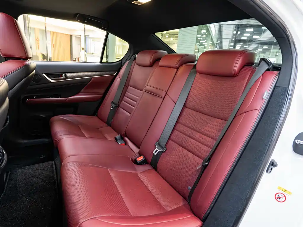 Lexus GS — миниатюра 12