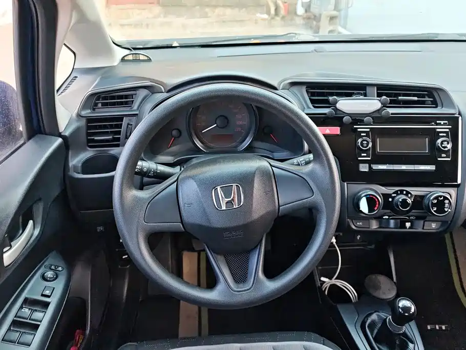 Honda Fit — миниатюра 15