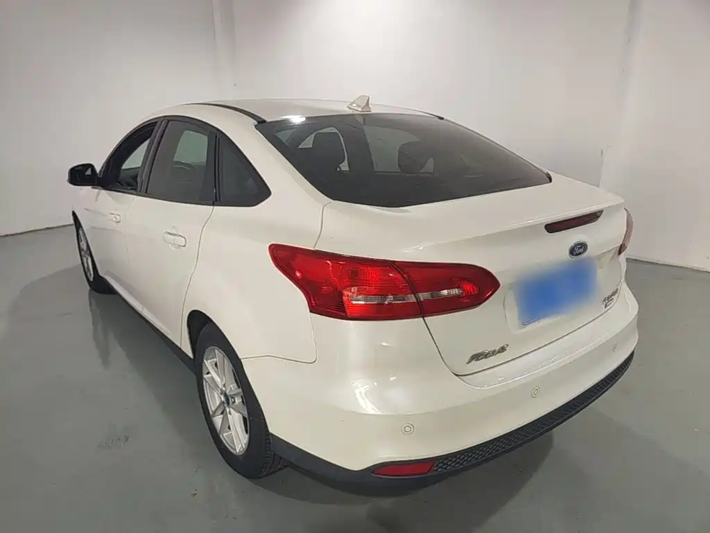 Ford Focus — миниатюра 5