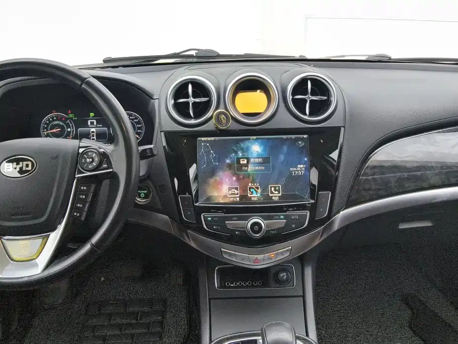 BYD Tang New Energy — миниатюра 13