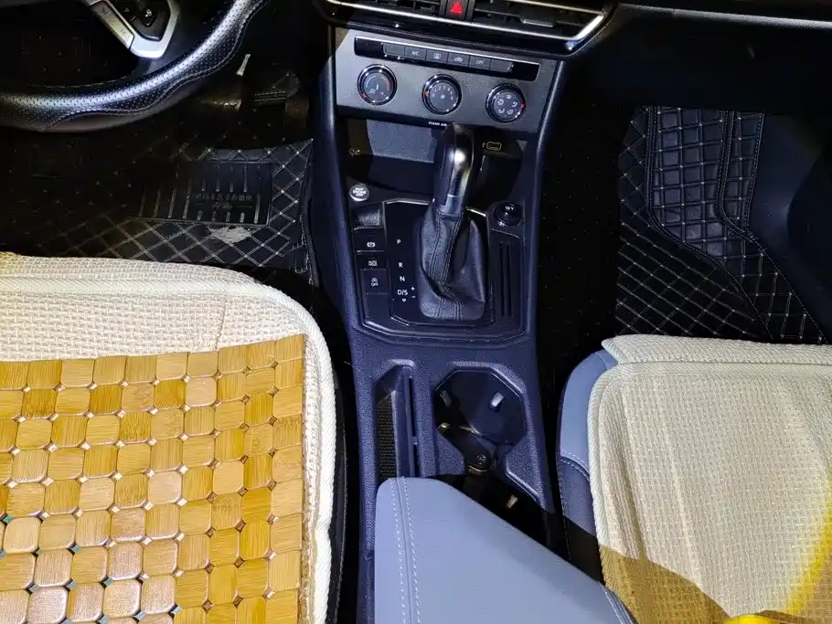 Volkswagen Lavida — миниатюра 16
