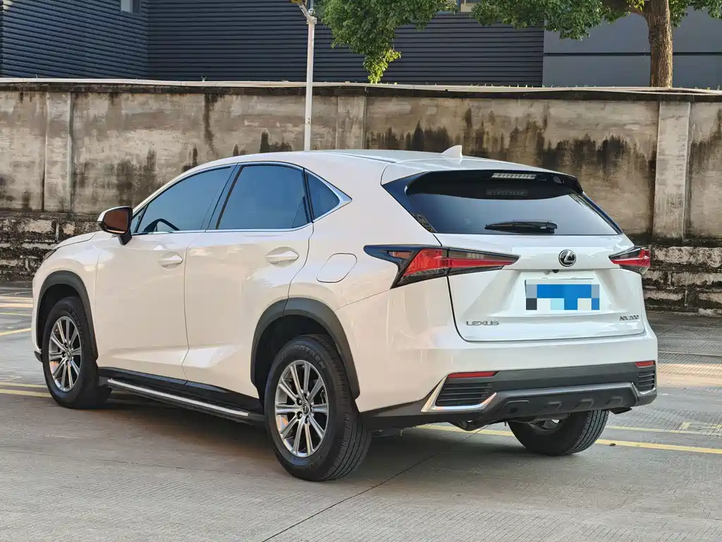 Lexus NX — миниатюра 17