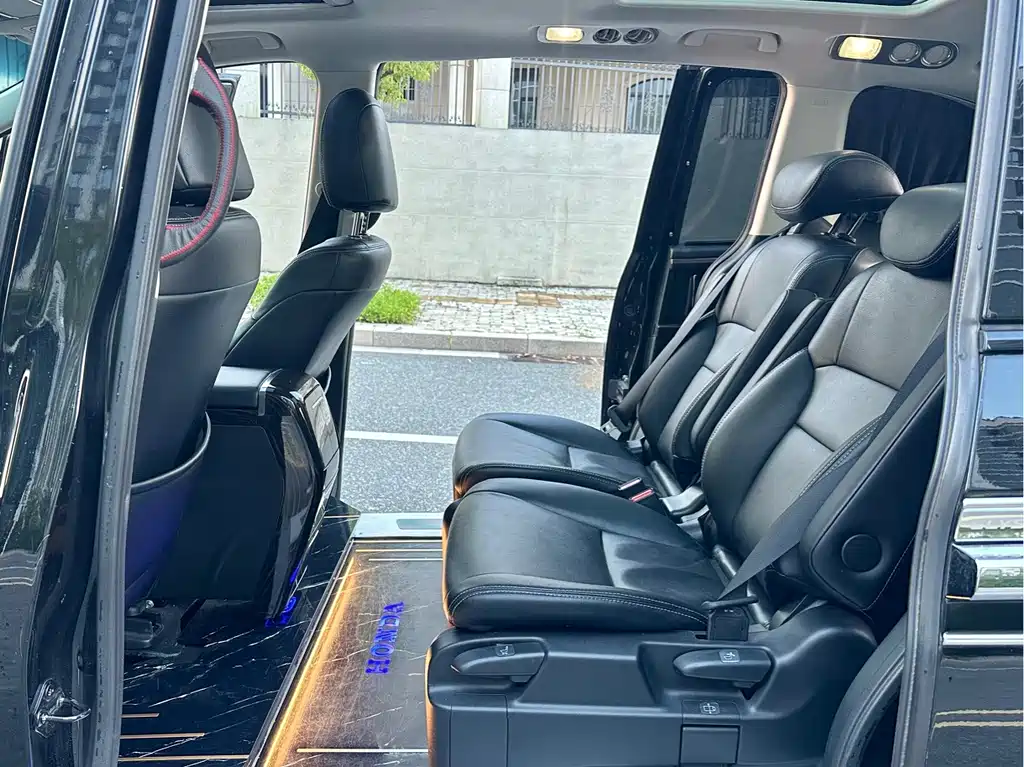 Honda Elysion — миниатюра 9