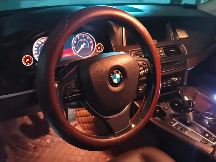 BMW 5 Series — миниатюра 15
