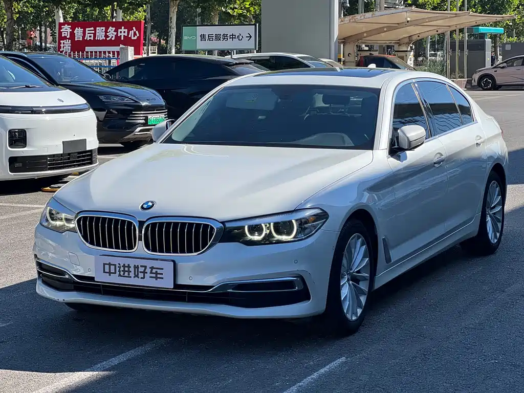 BMW 5 Series — миниатюра 2