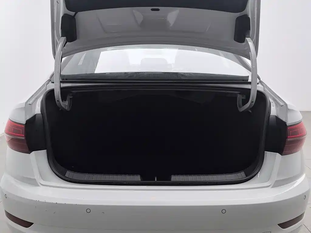 Volkswagen Sagitar — миниатюра 16