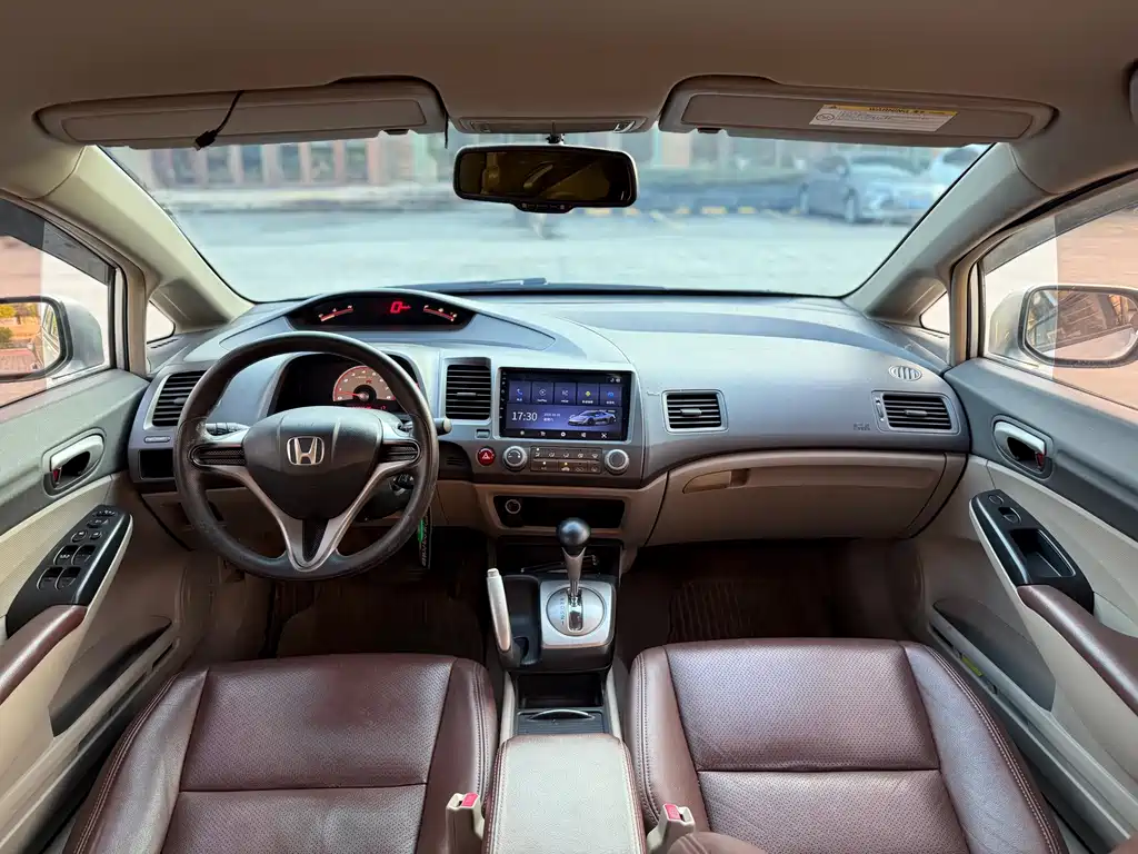 Honda Civic — миниатюра 5