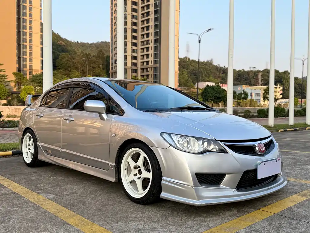 Honda Civic — миниатюра 3