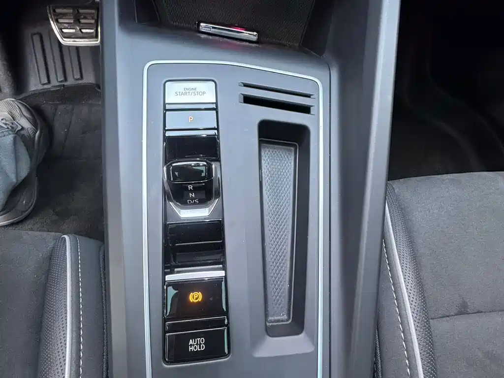 Volkswagen Golf — миниатюра 20