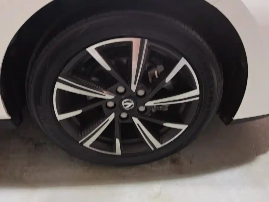Changan Eado — миниатюра 6