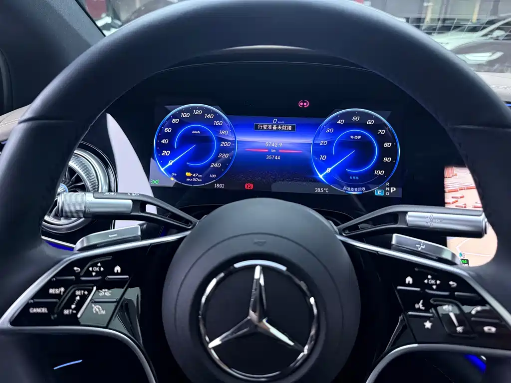 Mercedes-Benz EQS — миниатюра 9