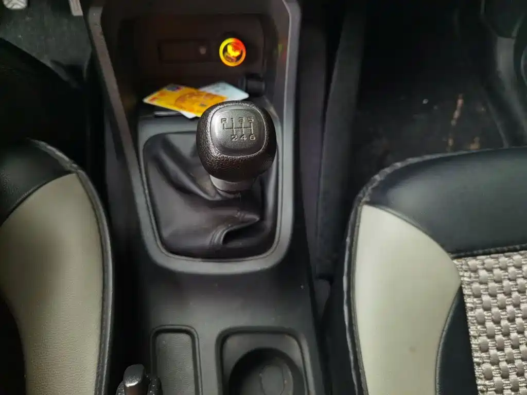 Wuling Hongguang — миниатюра 10