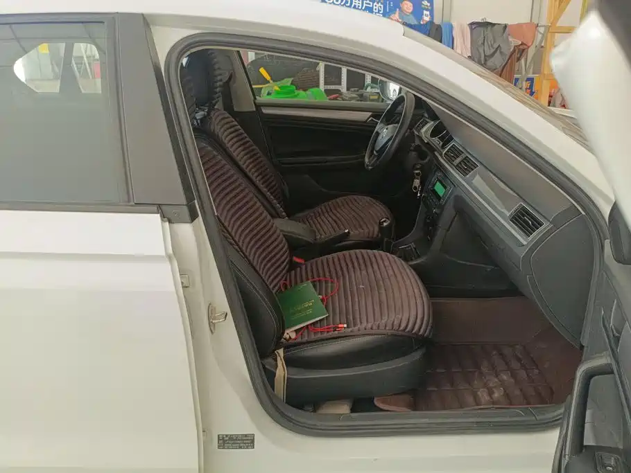 Volkswagen Bora — миниатюра 8