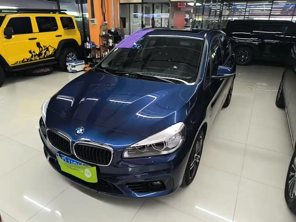 BMW 2 Series Active Tourer — миниатюра 2