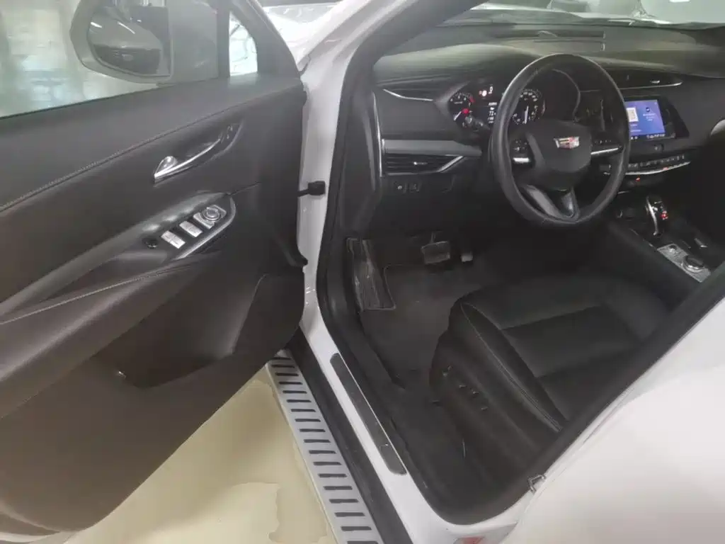 Cadillac XT4 — миниатюра 16