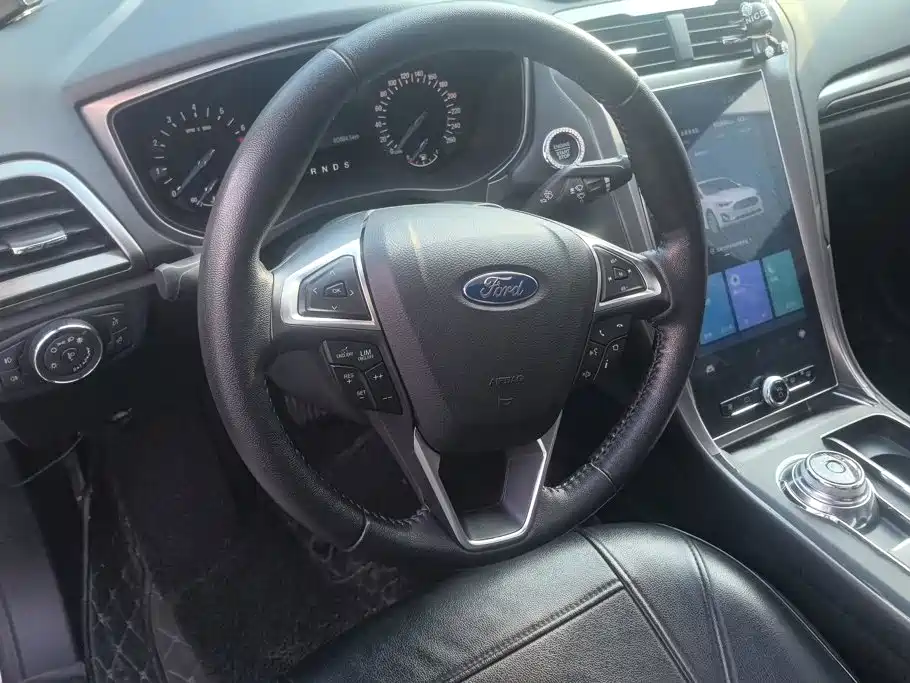 Ford Mondeo — миниатюра 15