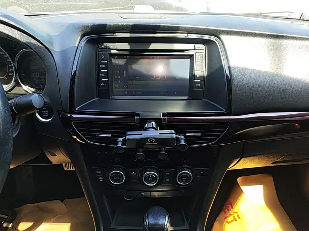 Mazda Atenza — миниатюра 13