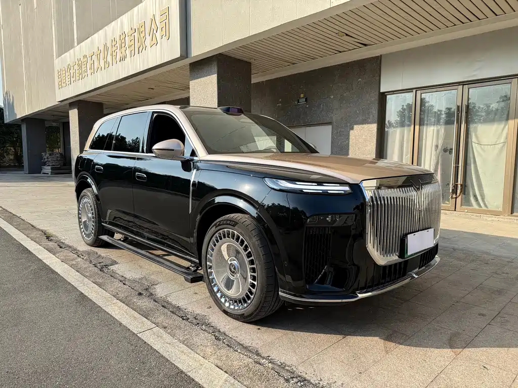 VOYAH Taishan — миниатюра 3