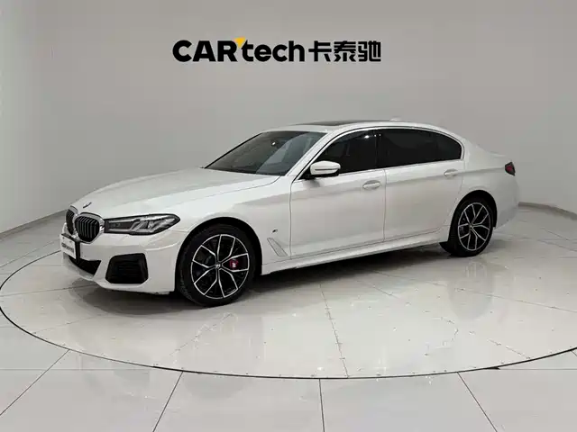 BMW  5 SERIES 2023