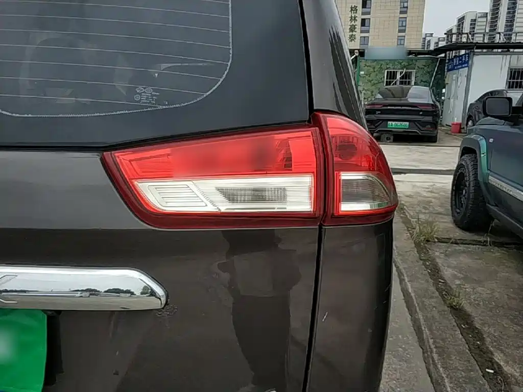 Fengguang Fengguang 330 — миниатюра 8