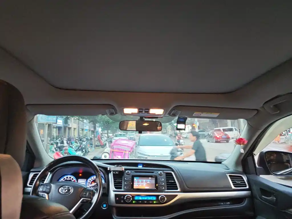 Toyota Highlander — миниатюра 19