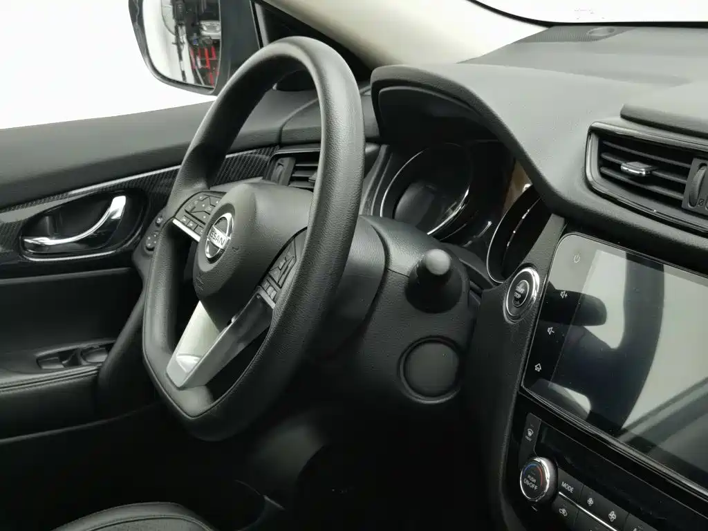 Nissan X-Trail — миниатюра 22
