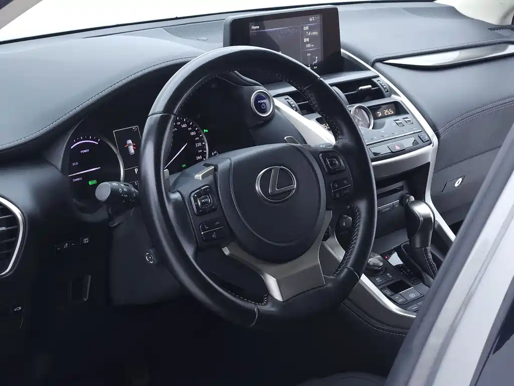 Lexus NX — миниатюра 13