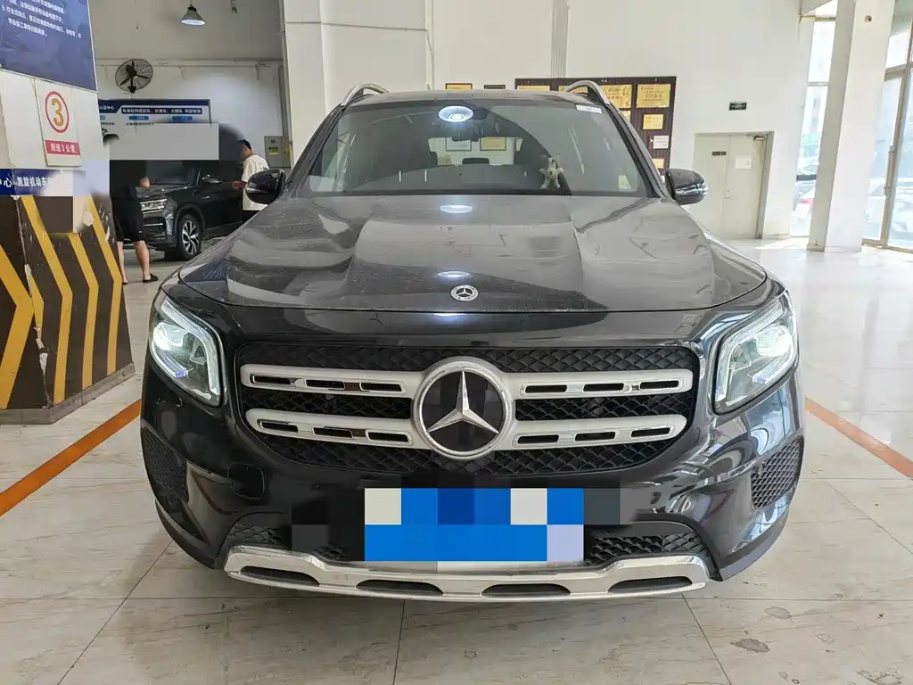 Mercedes-Benz GLB — миниатюра 2
