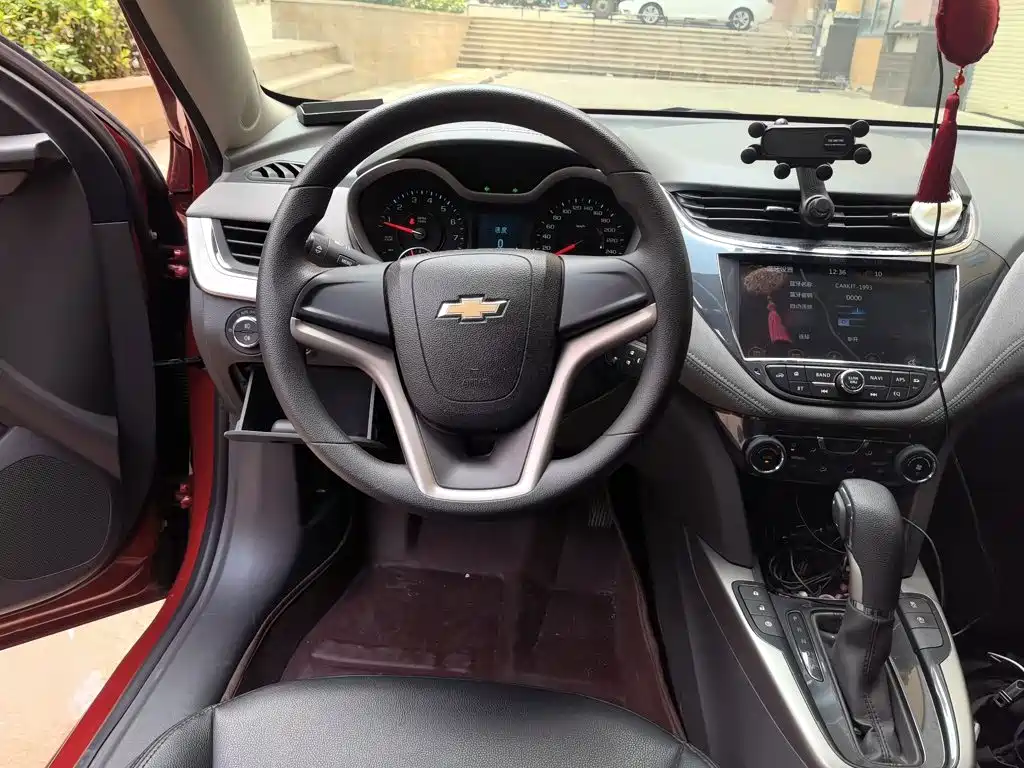 Chevrolet Malibu — миниатюра 11